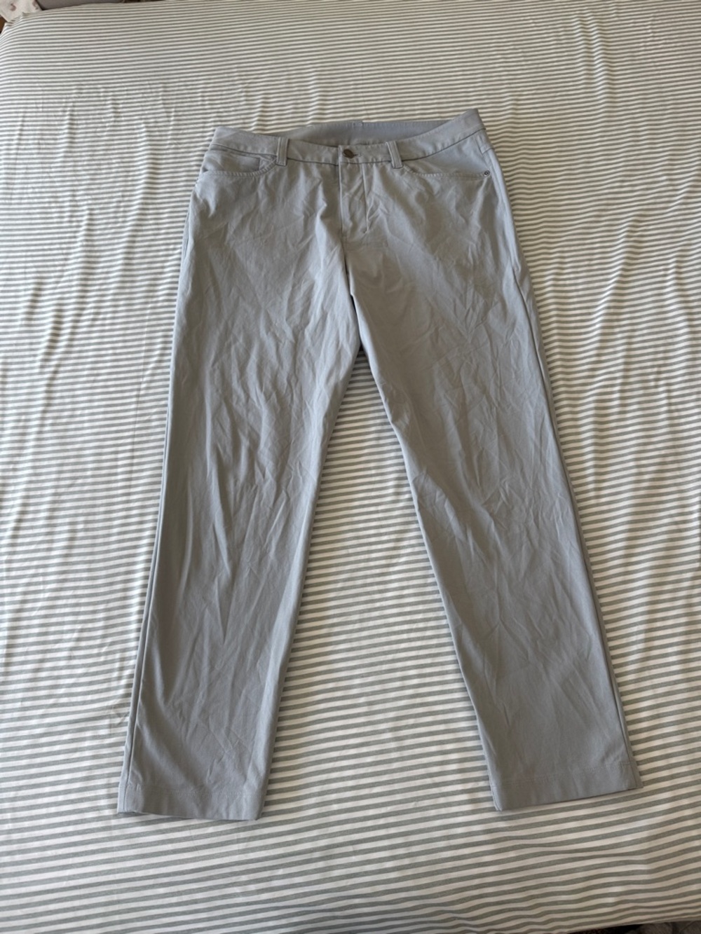 Lululemon men’s gray pants